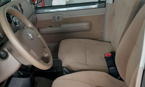 Land Cruiser 79 D/C LX 4.0 5MT